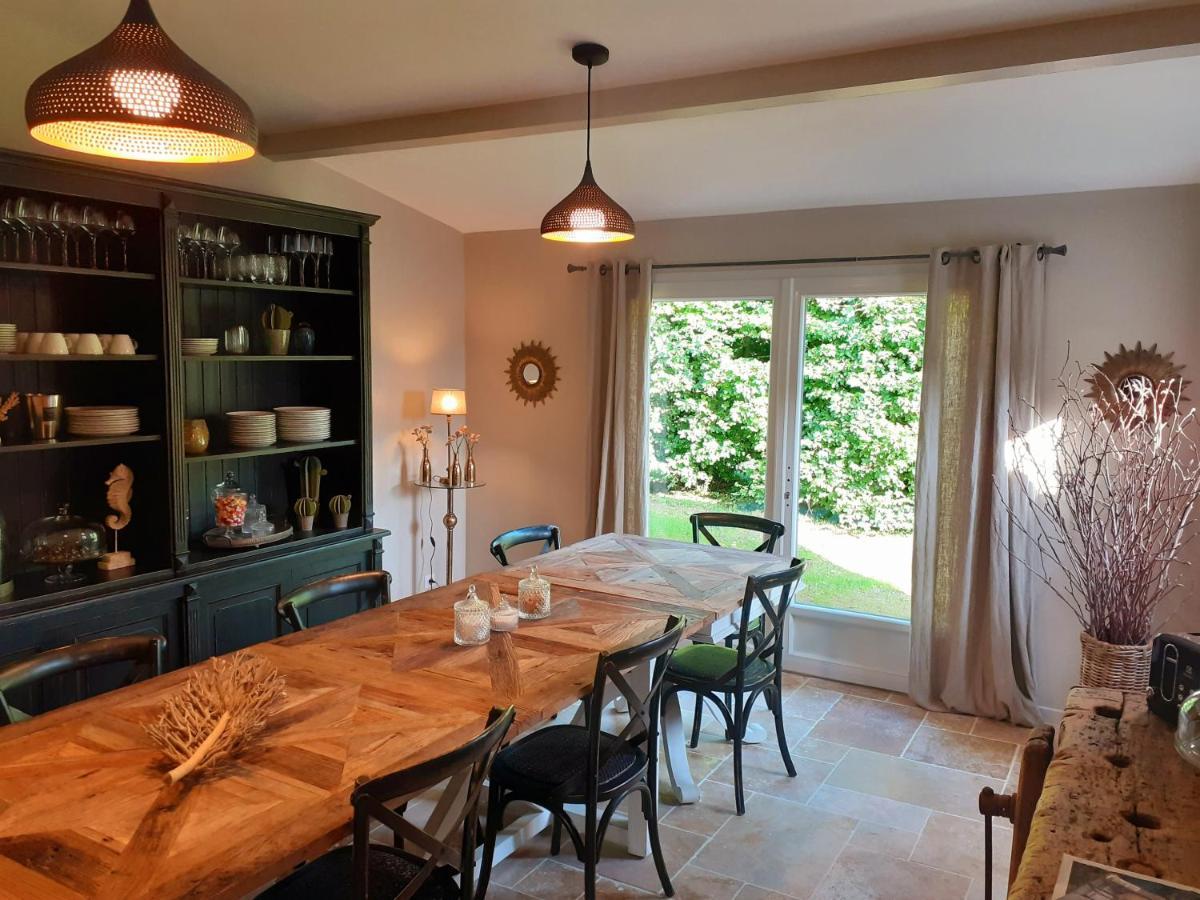 Domaine De La Limetiere Hotel Neuvy-le-Roi Kültér fotó