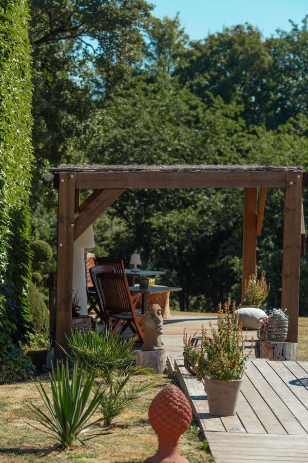 Domaine De La Limetiere Hotel Neuvy-le-Roi Kültér fotó