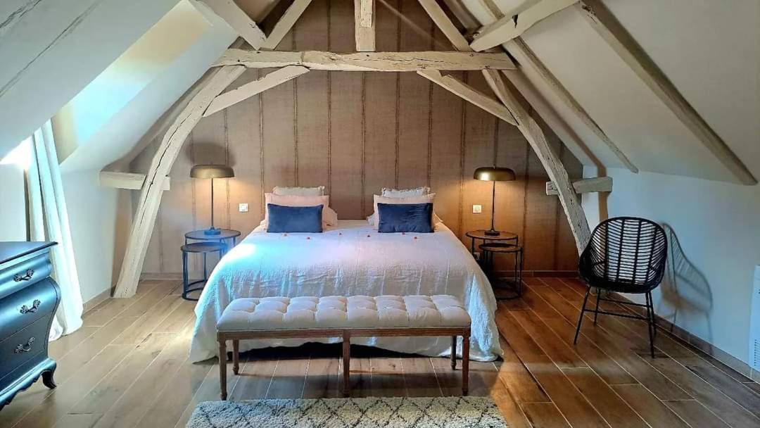 Domaine De La Limetiere Hotel Neuvy-le-Roi Kültér fotó